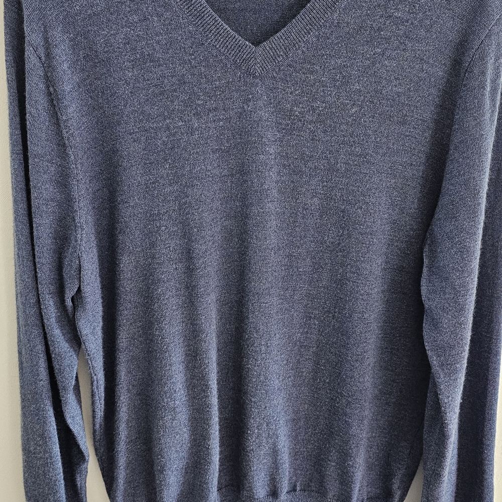 Bundle Of (3) Jos. A. Bank 100% Merino Wool Long Sleeve V-Neck Sweaters XL - Picture 3 of 11